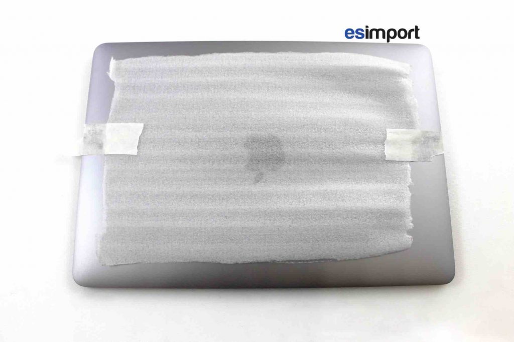 démontage capot Macbook 12 pouces 2015