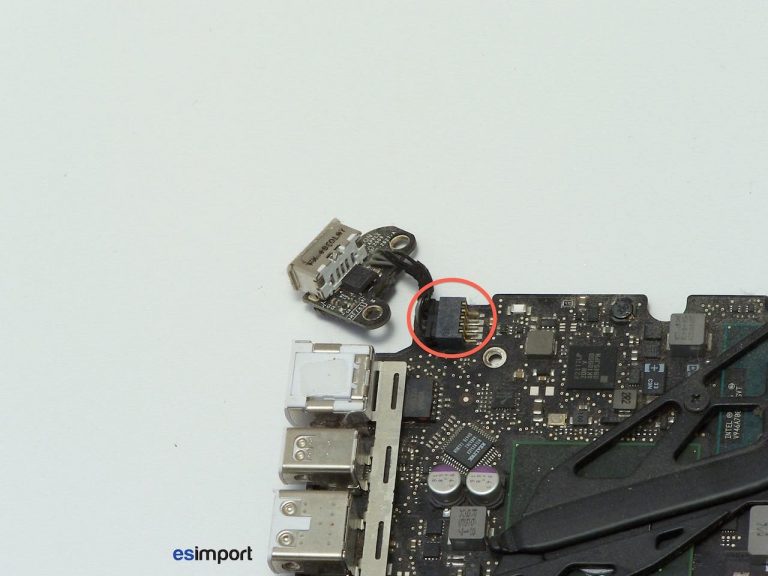 Changement carte mère macbook A1342