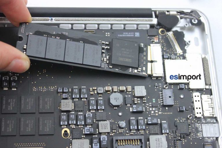 Changement carte mère macbook A1502