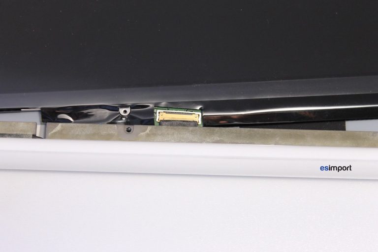 Changement LCD macbook A1342