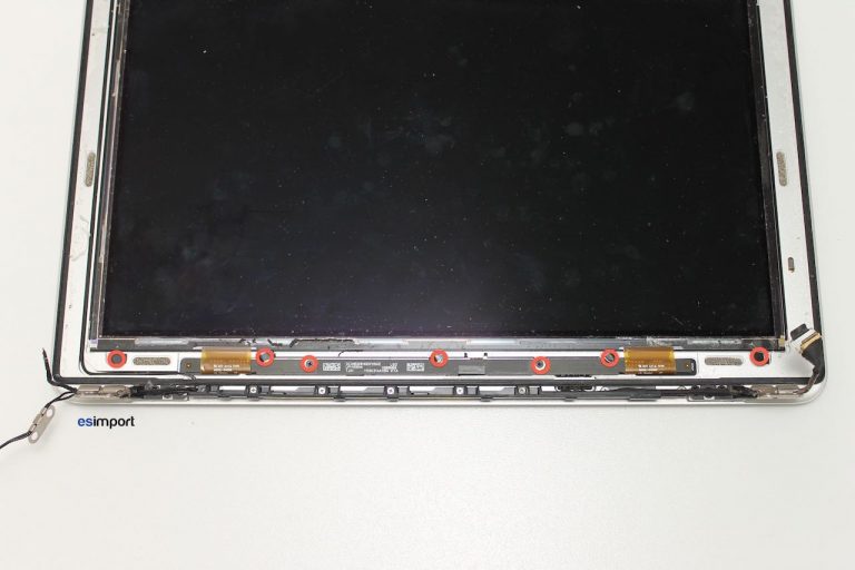 Remplacement écran LCD sur un macbook Air 11″ A1370