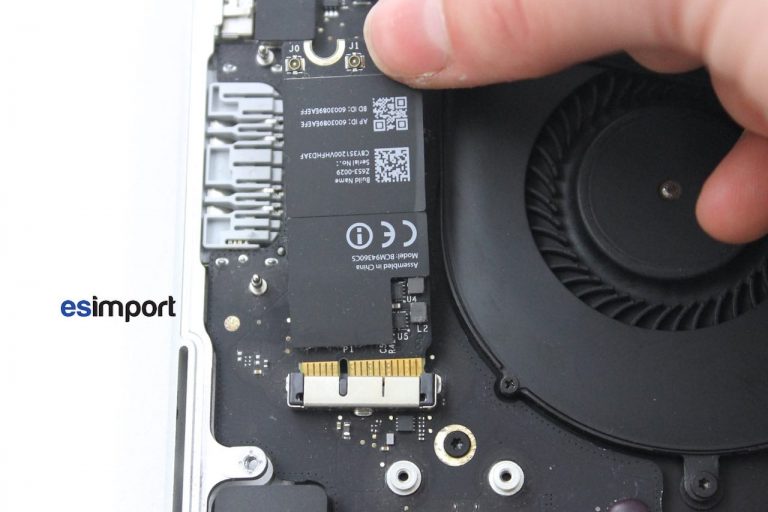 Changement carte mère macbook A1502