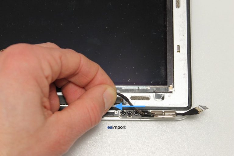 Remplacement écran LCD sur un macbook Air 11″ A1370