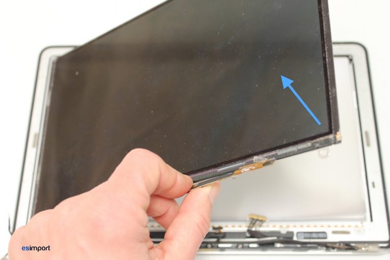 Remplacement écran LCD sur un macbook Air 11″ A1370