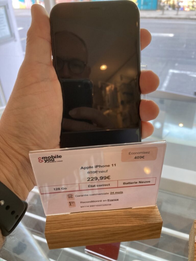 Apple iPhone 11 128 Go d’occasion à Strasbourg, face avant