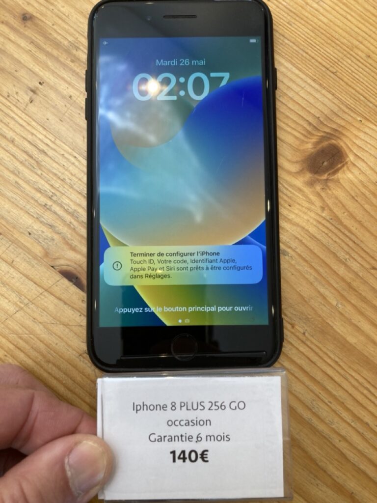 Apple iPhone 8 Plus 256 Go d’occasion à Strasbourg, dos de l’appareil