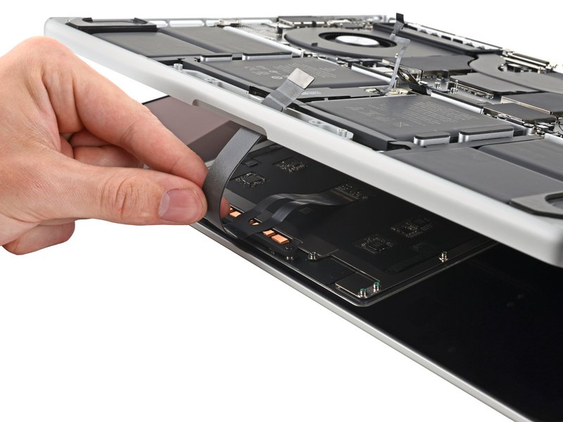Changer batterie MacBook Pro 14 pouces 2021 A2442 - étape 10