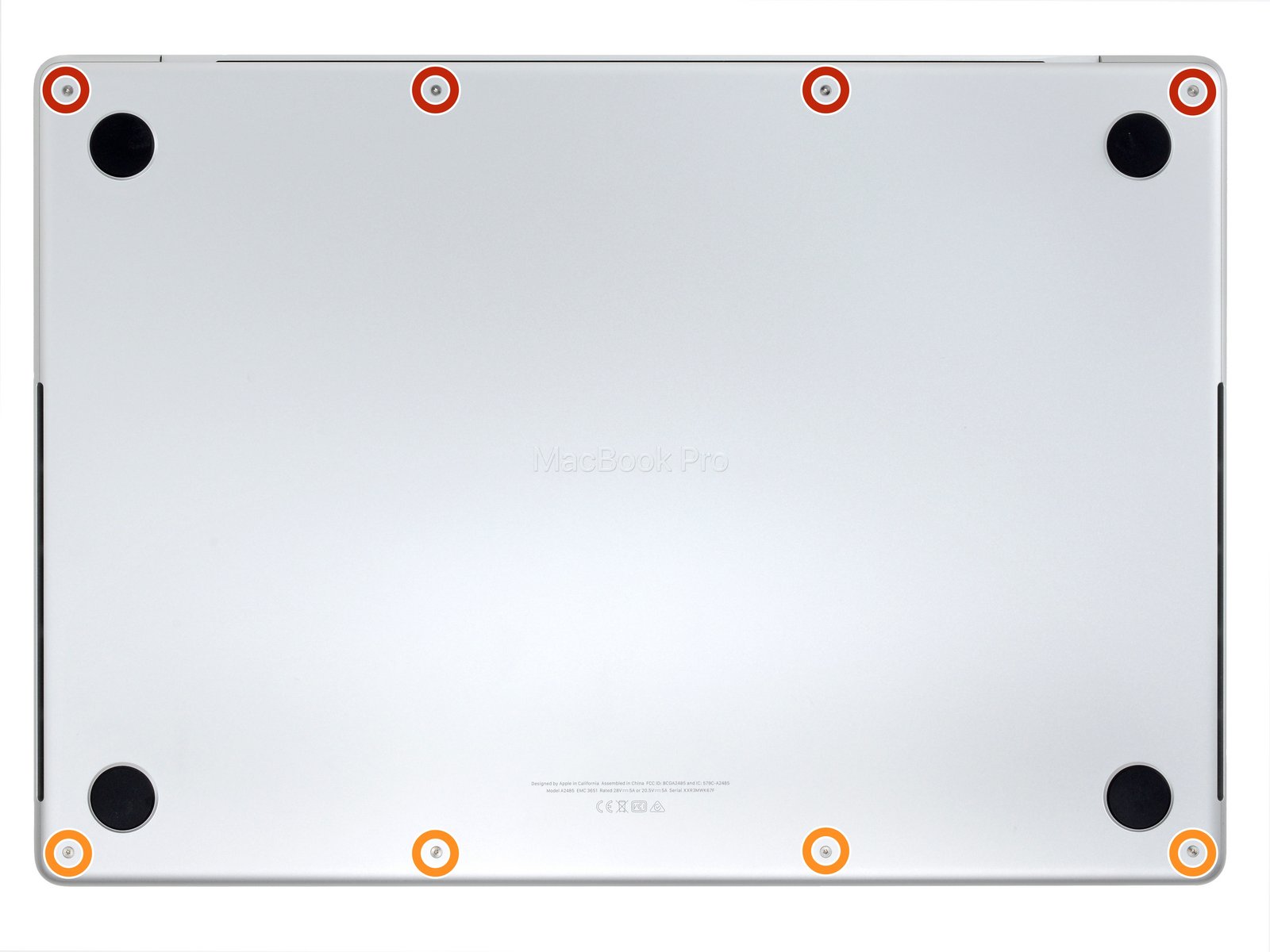 changer écran MacBook Pro 14 pouces 2021 A2442 - vis pentalobe du capot inférieur vue 1