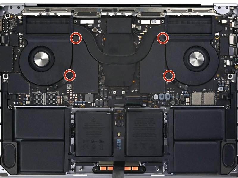 Retirer les caches-vis noirs de la carte mère MacBook Pro 14 pouces 2021 A2442 carte mère étape 54